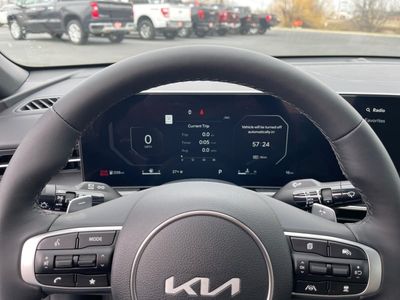 2026 Kia K5 — photo 10 view