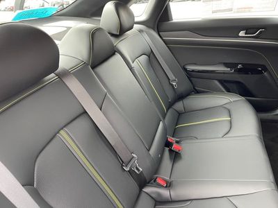 2026 Kia K5 — photo 14 view