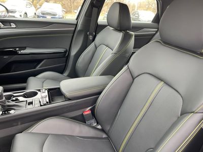 2026 Kia K5 — photo 9 view
