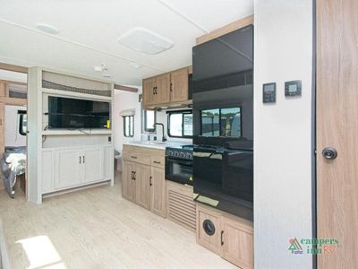 2026 Coachmen RV Freedom Express Select - Photo 11