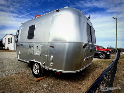 2024 Airstream Bambi - Photo 3