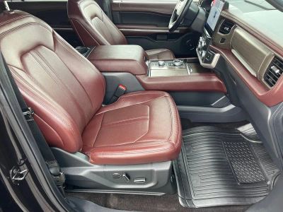 2022 Ford Expedition — photo 8 view