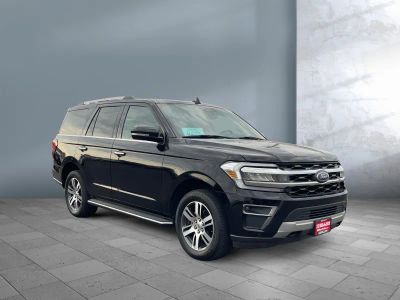 2022 Ford Expedition — side profile view