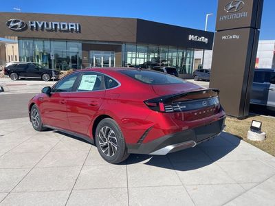 2026 Hyundai Sonata Hybrid - Photo 3