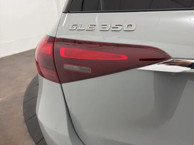 2026 Mercedes-Benz GLE — photo 11 view