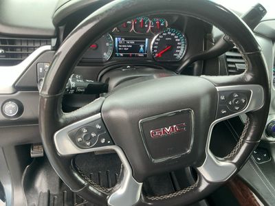 2019 GMC Yukon XL — photo 13 view