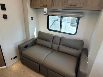 2025 Coachmen Freedom Express Ultra Lite 192RBS - Photo 8