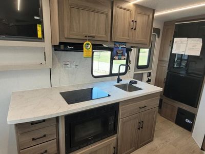 2025 Coachmen Freedom Express Ultra Lite 192RBS - Photo 7