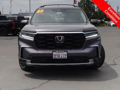 2025 Honda Pilot — rear three-quarter view