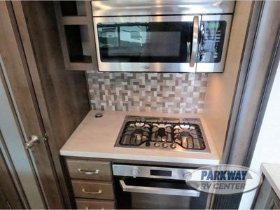 2019 Keystone RV Montana - Photo 16