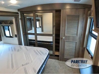 2019 Keystone RV Montana - Photo 21