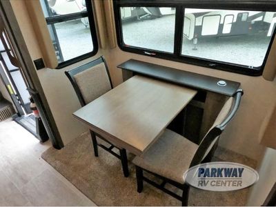 2019 Keystone RV Montana - Photo 12