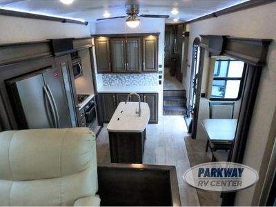 2019 Keystone RV Montana - Photo 24