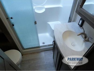 2019 Keystone RV Montana - Photo 17