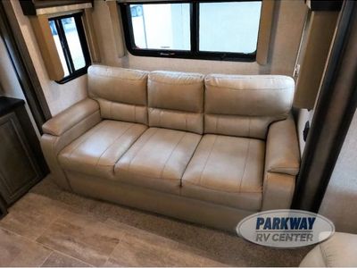 2019 Keystone RV Montana - Photo 9