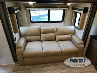 2019 Keystone RV Montana - Photo 10