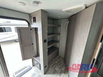 2022 Dutchmen RV Kodiak Ultimate - Photo 23