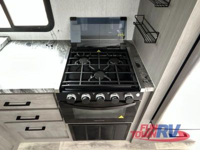 2022 Dutchmen RV Kodiak Ultimate - Photo 18