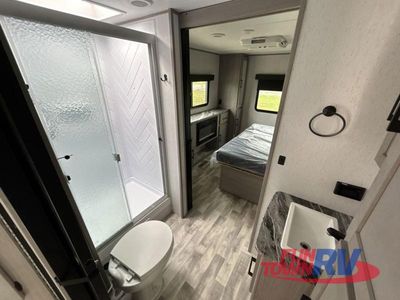 2022 Dutchmen RV Kodiak Ultimate - Photo 35