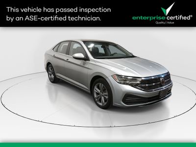 2024 Volkswagen Jetta SE Auto — front three-quarter view