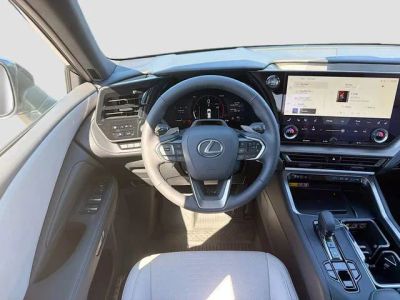 2026 Lexus TX — photo 18 view