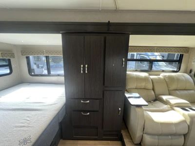 2020 Dynamax ISATA 3 — photo 15 view