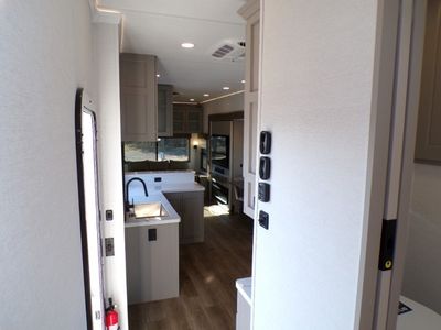 2026 Alliance RV Paradigm — photo 15 view