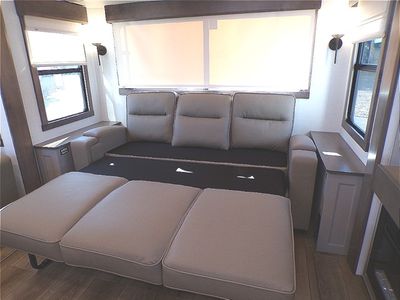 2026 Alliance RV Paradigm — photo 30 view
