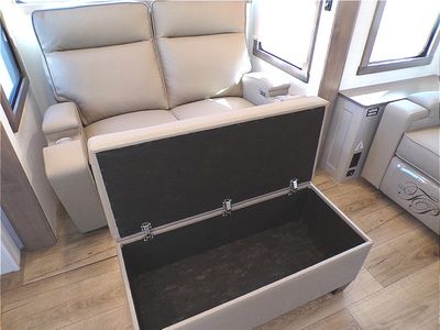 2026 Alliance RV Paradigm — photo 22 view