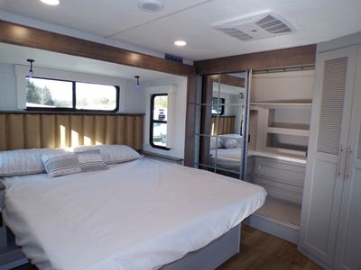 2026 Alliance RV Paradigm — photo 70 view