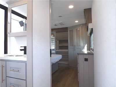 2026 Alliance RV Paradigm — photo 18 view