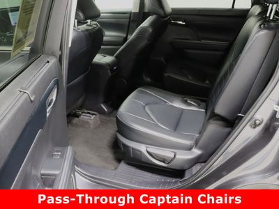 2024 Toyota Highlander AWD - Photo 30