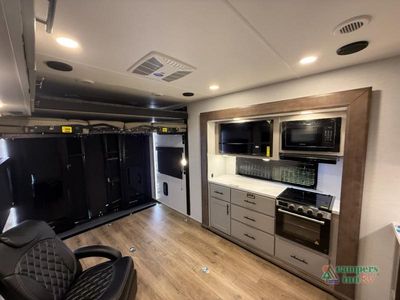 2026 Alliance RV Valor All-Access — photo 9 view