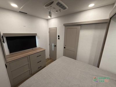 2026 Alliance RV Valor All-Access — photo 49 view