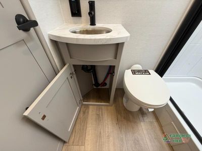 2026 Alliance RV Valor All-Access — photo 34 view