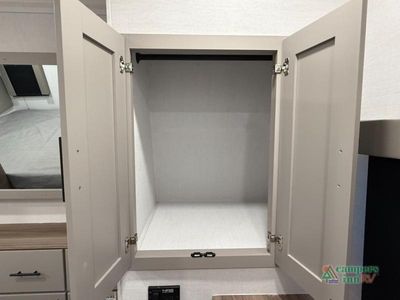 2026 Alliance RV Valor All-Access — photo 46 view