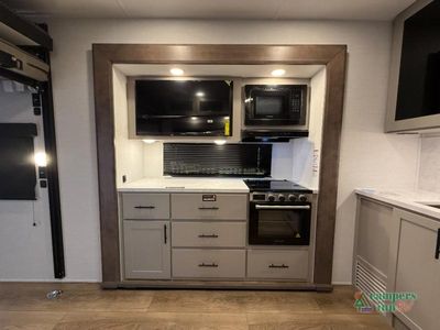 2026 Alliance RV Valor All-Access — photo 19 view