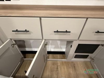 2026 Alliance RV Valor All-Access — photo 44 view