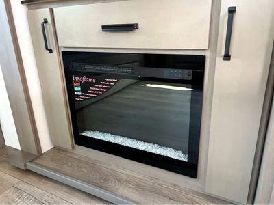 2026 Grand Reflection 150 Series - Photo 11