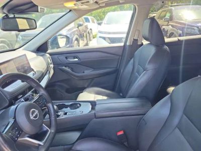 2024 Nissan Rogue — photo 13 view
