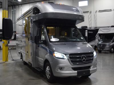 2025 Winnebago VIEW - Photo 1