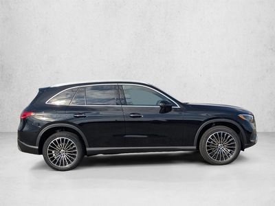 2026 Mercedes-Benz GLC 300 - Photo 4