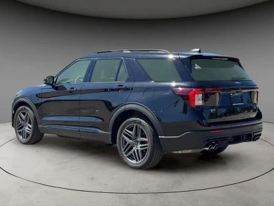 2025 Ford Explorer — side profile view