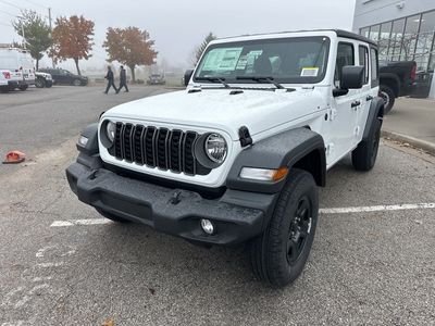 2026 Jeep Wrangler - Photo 6