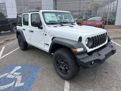 2026 Jeep Wrangler - Photo 2