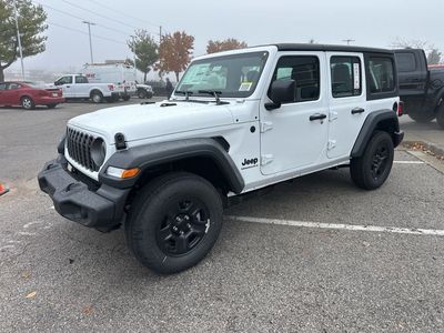 2026 Jeep Wrangler - Photo 4