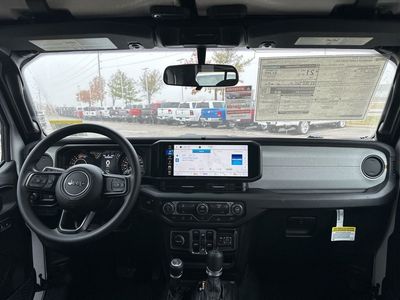 2026 Jeep Wrangler - Photo 12