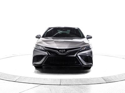 2021 Toyota Camry - Photo 2