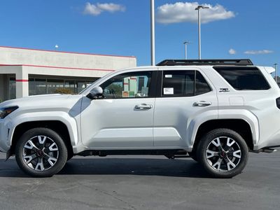 2026 Toyota 4Runner - Photo 5