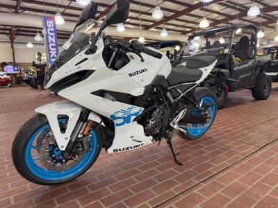 2026 Suzuki GSX-8R - Photo 1